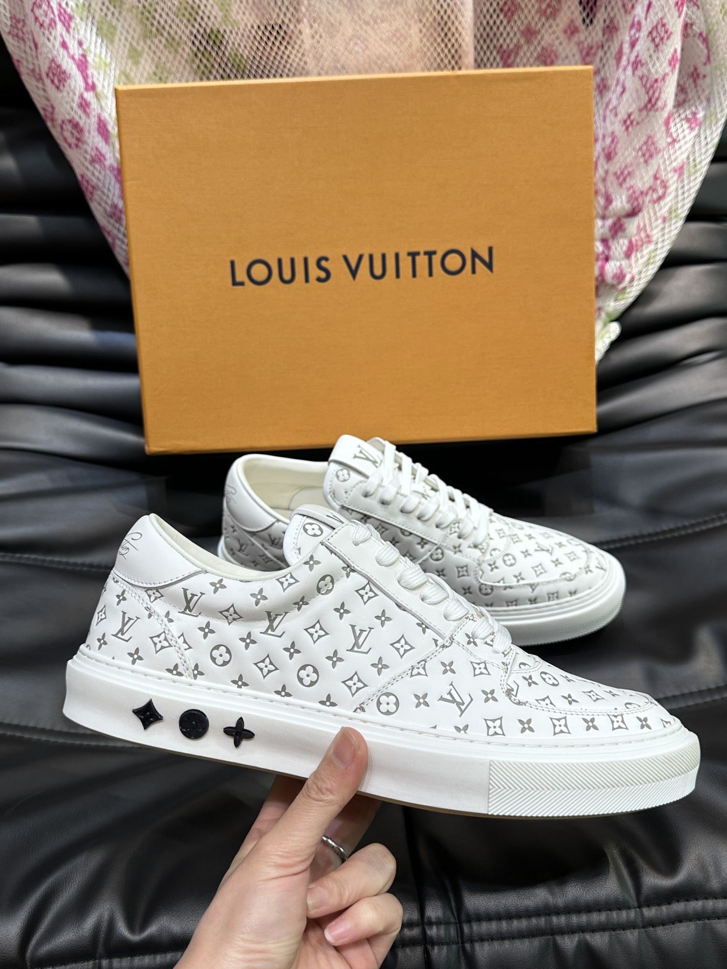 Louis Vuitton Low Shoes